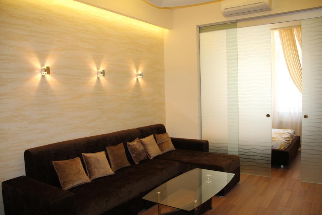 Apartment In Center Of Odessa Phòng bức ảnh