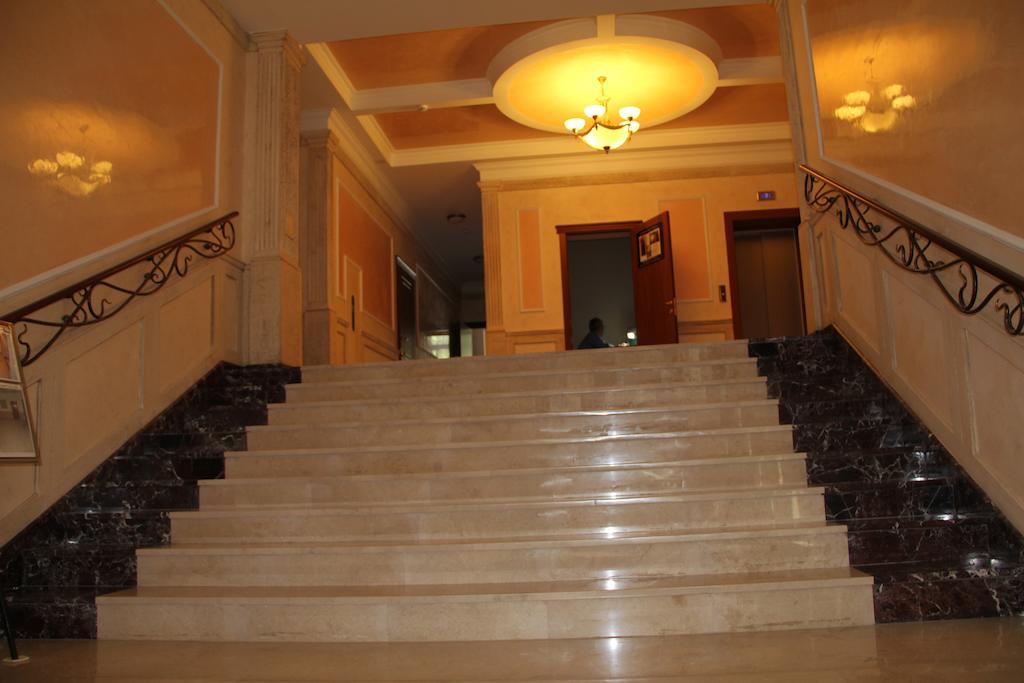 Apartment In Center Of Odessa Ngoại thất bức ảnh
